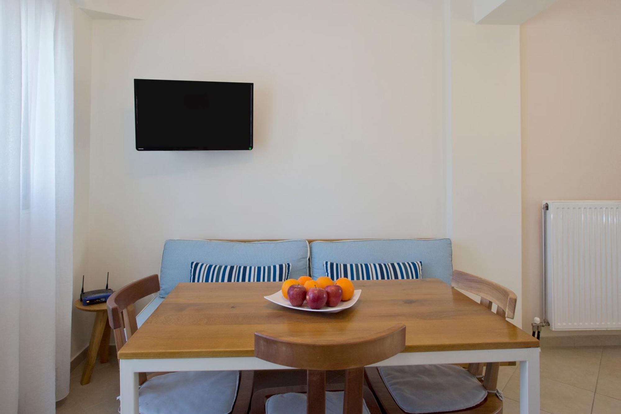 Santorini Med Homes - Sunday Apartment 메사리아 외부 사진