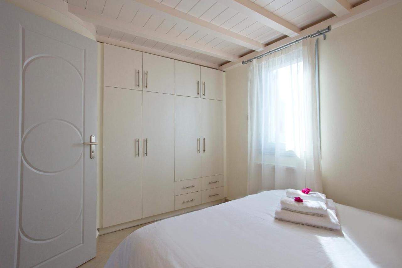 Santorini Med Homes - Sunday Apartment 메사리아 외부 사진
