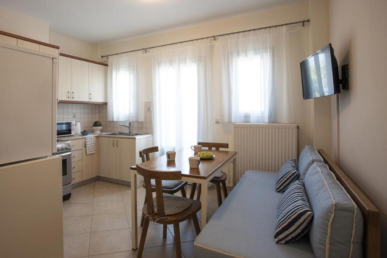 Santorini Med Homes - Sunday Apartment 메사리아 외부 사진